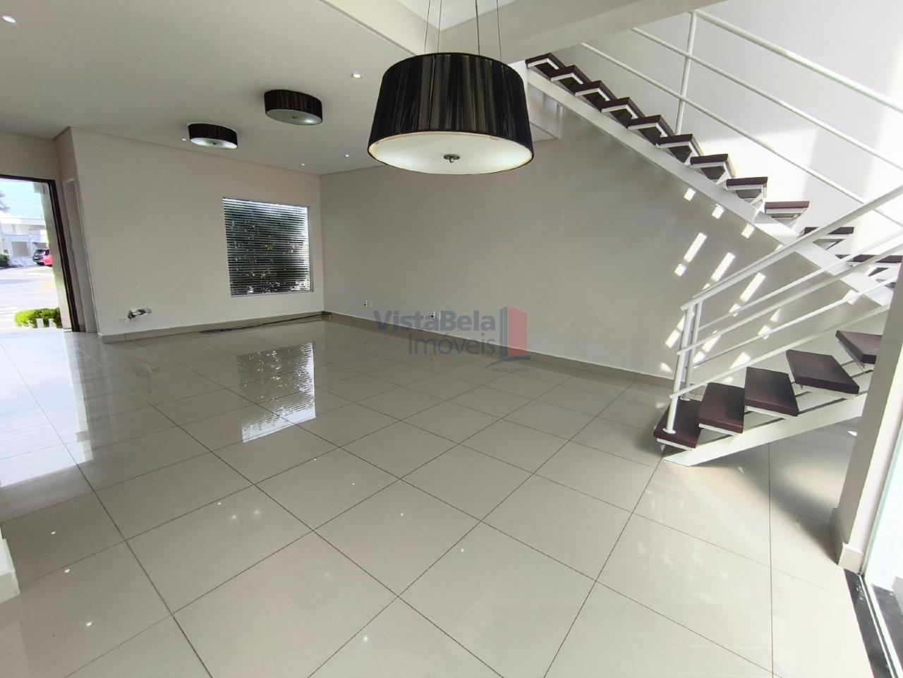 Casa em Condomínio à venda no Loteamento Residencial Campos do Conde II: Ampla Sala 2 Ambientes