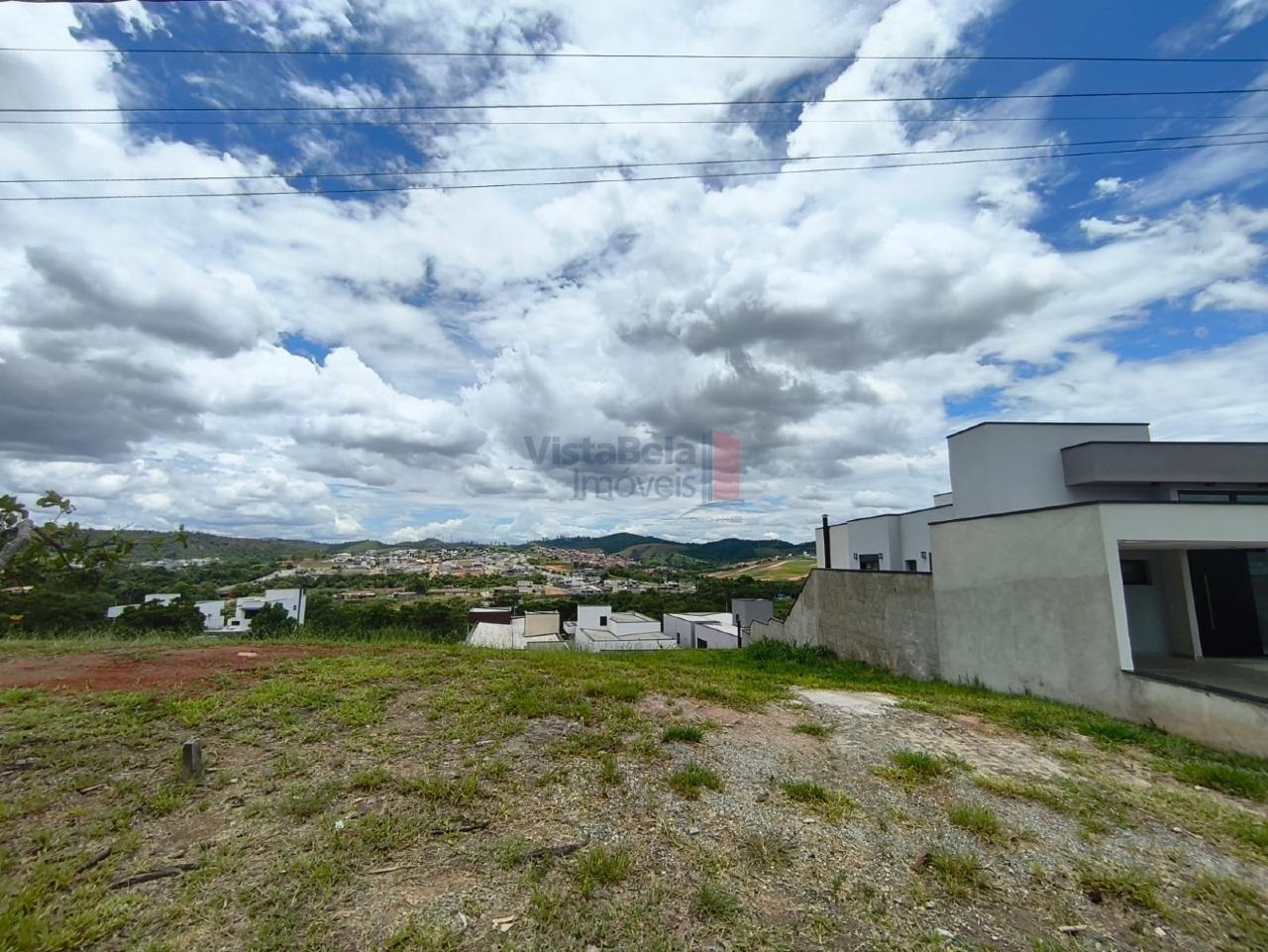 Lote em condomínio à venda no Monte Belo: 