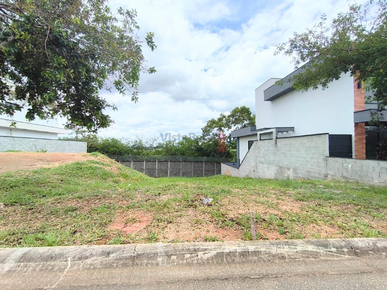 Lote em condomínio à venda no Monte Belo: 