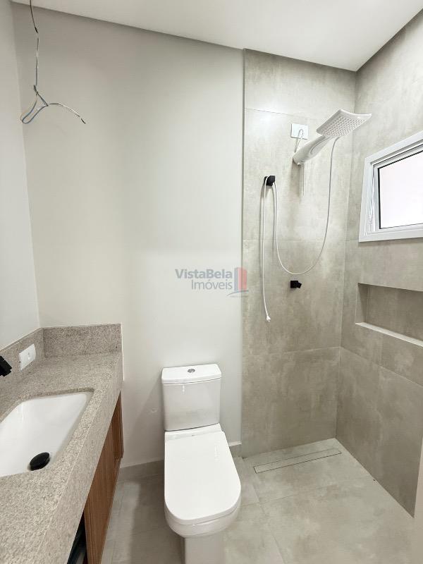 Casa em Condomínio à venda no Residencial Santa Izabel: WC SUÍTE 1 - TÉRREA