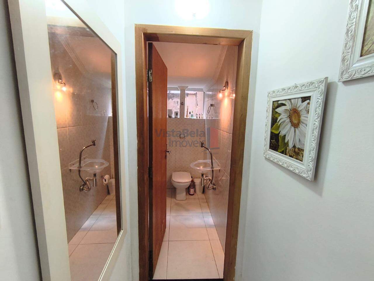 Casa à venda no Centro: LAVABO