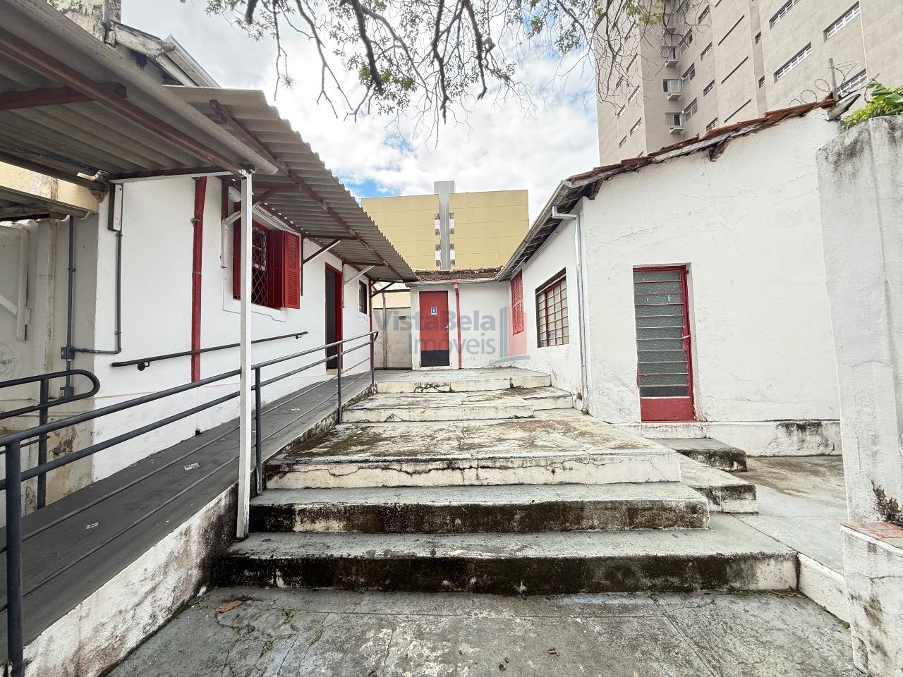 Casa para aluguel no Centro: 