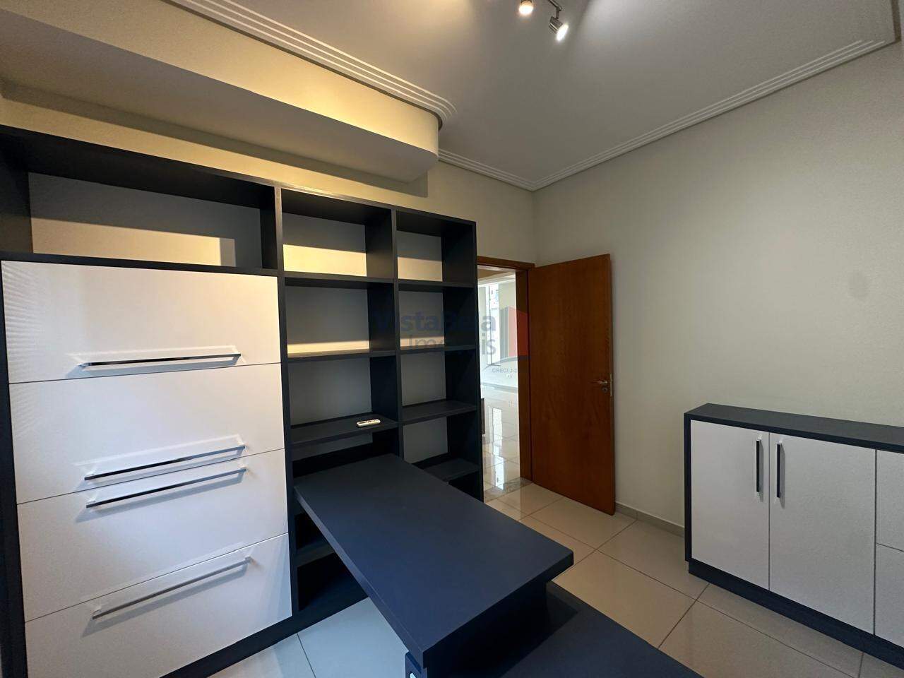 Casa em Condomínio à venda no Loteamento Residencial Campos do Conde III: