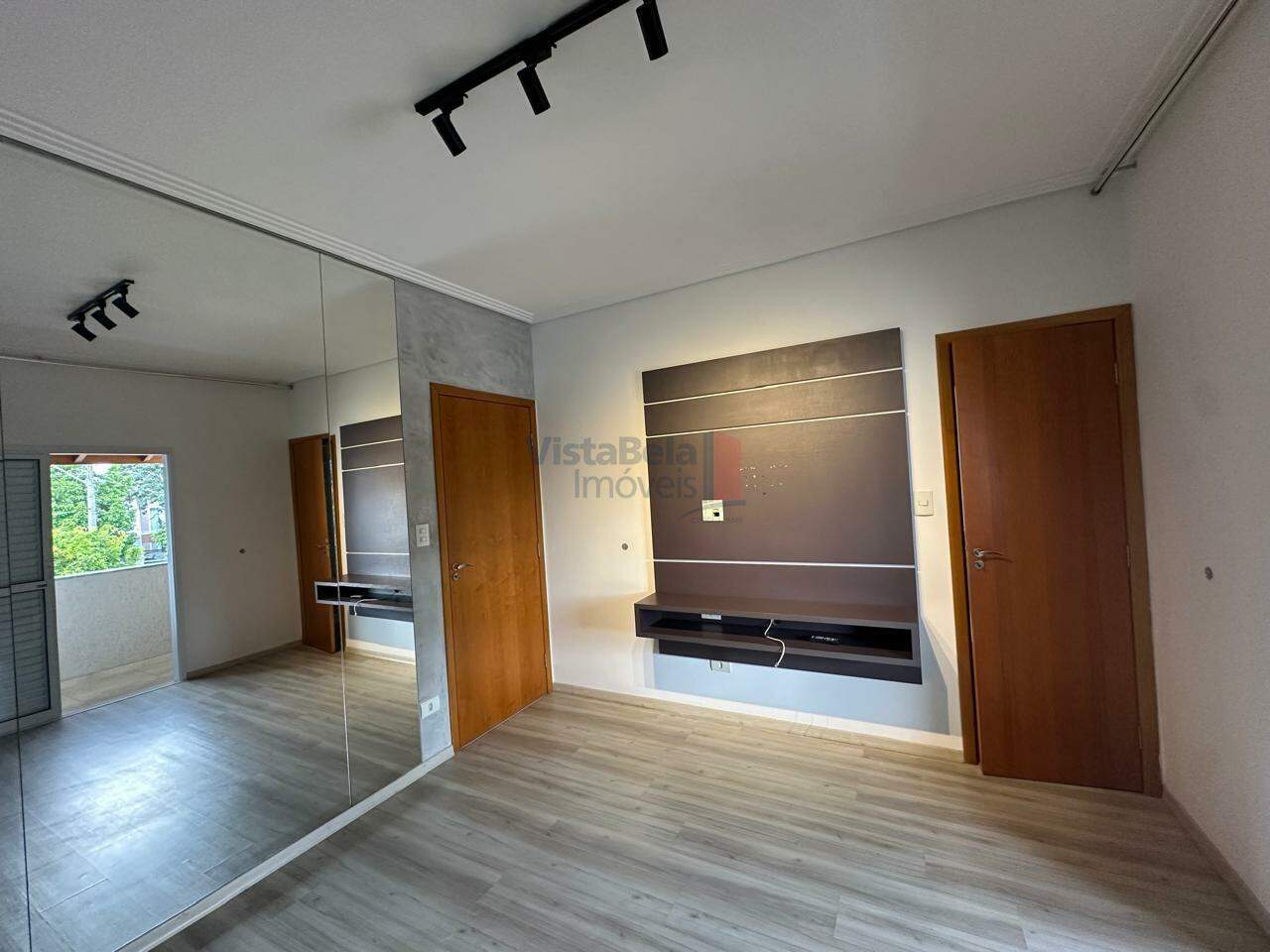 Casa em Condomínio à venda no Loteamento Residencial Campos do Conde III: