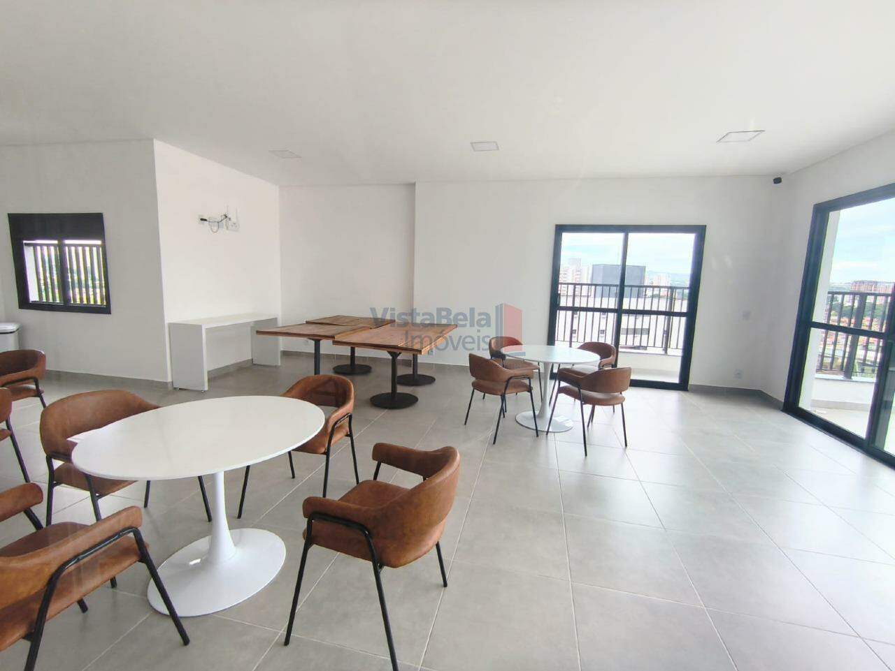 Apartamento à venda no Loteamento Residencial e Comercial Bosque Flamboyant: Salão de Festas