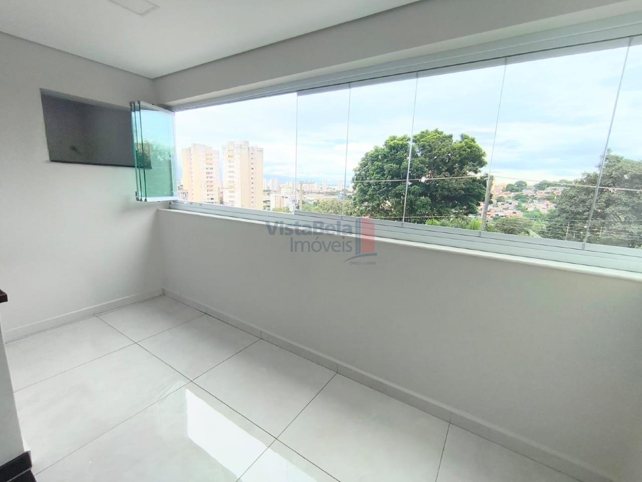 Apartamento à venda no Granjas Santa Terezinha: Sacada