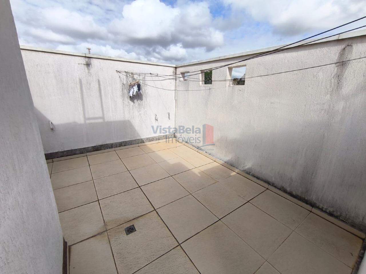 Apartamento para aluguel no Chácara Guizard: Área de secagem de roupas