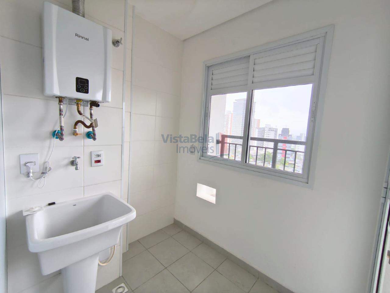 Apartamento para aluguel no Loteamento Residencial e Comercial Bosque Flamboyant: Área de Serviço