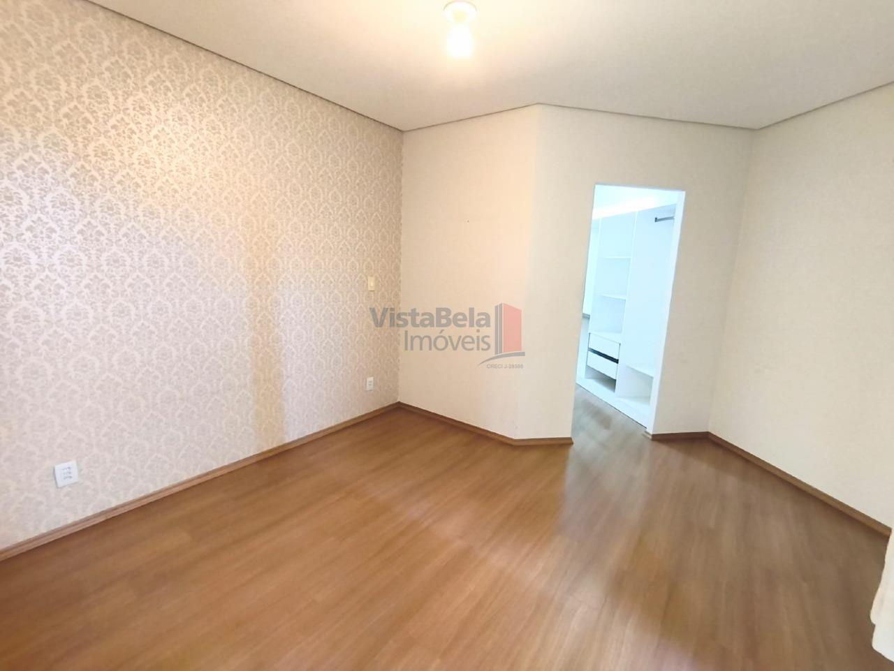 Apartamento à venda no Vila SÃO Jose: Dormitório com Closet Piso Superior