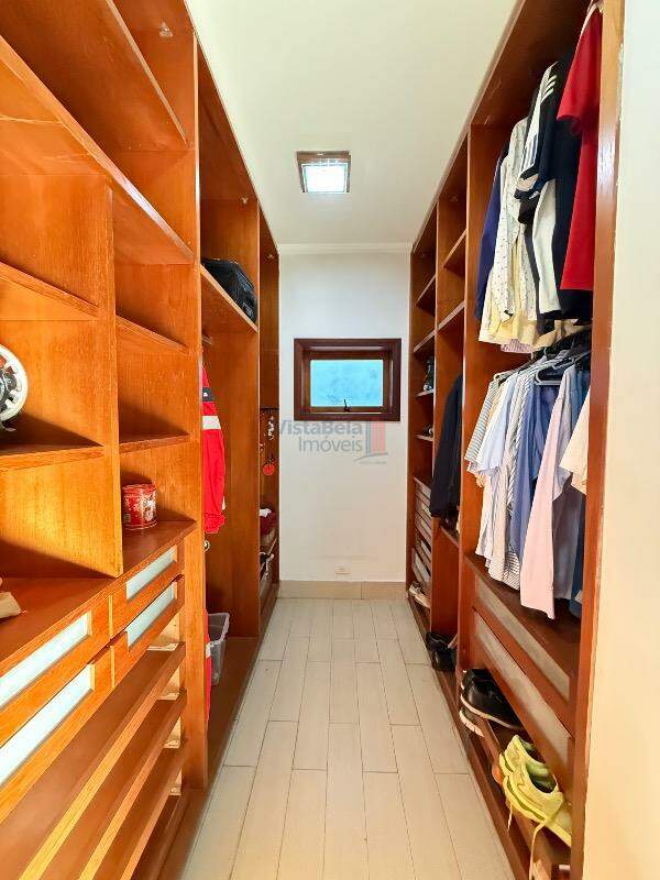 Casa em Condomínio para aluguel no Nossa Senhora do Perpetuo Socorro: Closet - Suíte Master