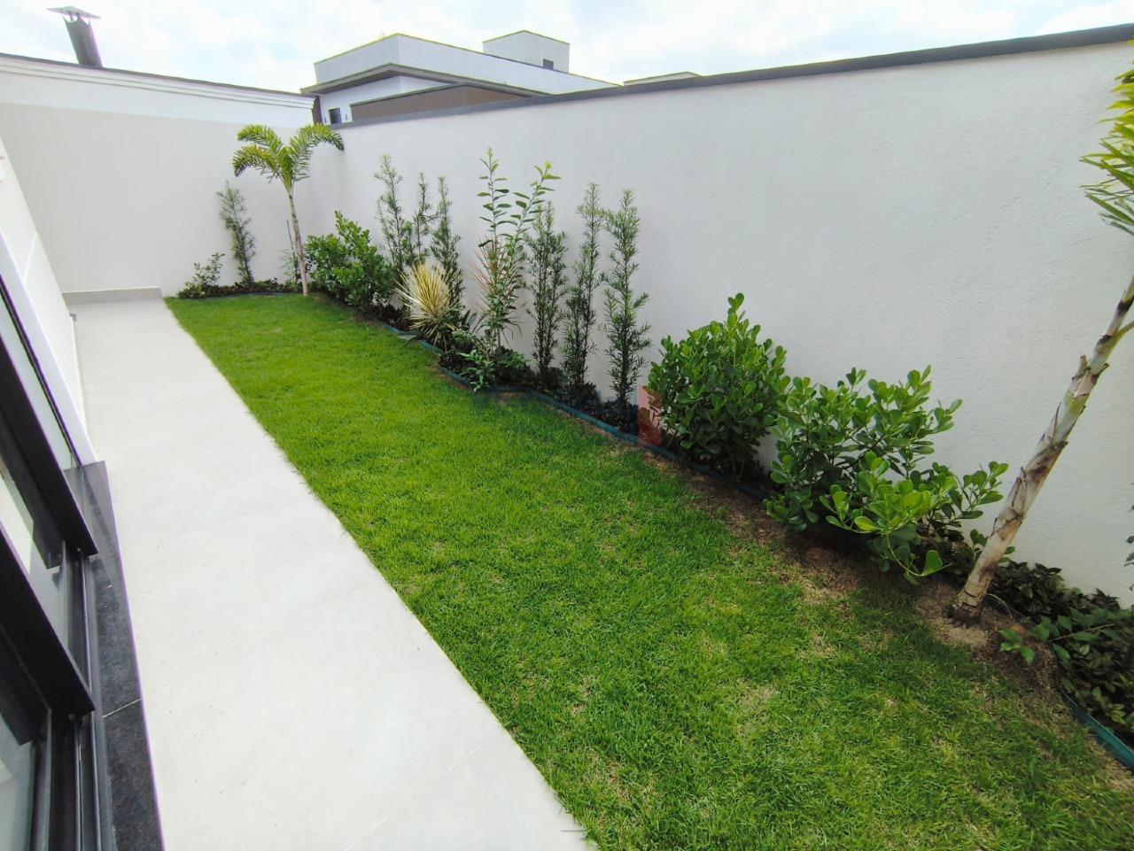 Casa em Condomínio à venda no Loteamento Residencial Barão de Tremembé: Quintal