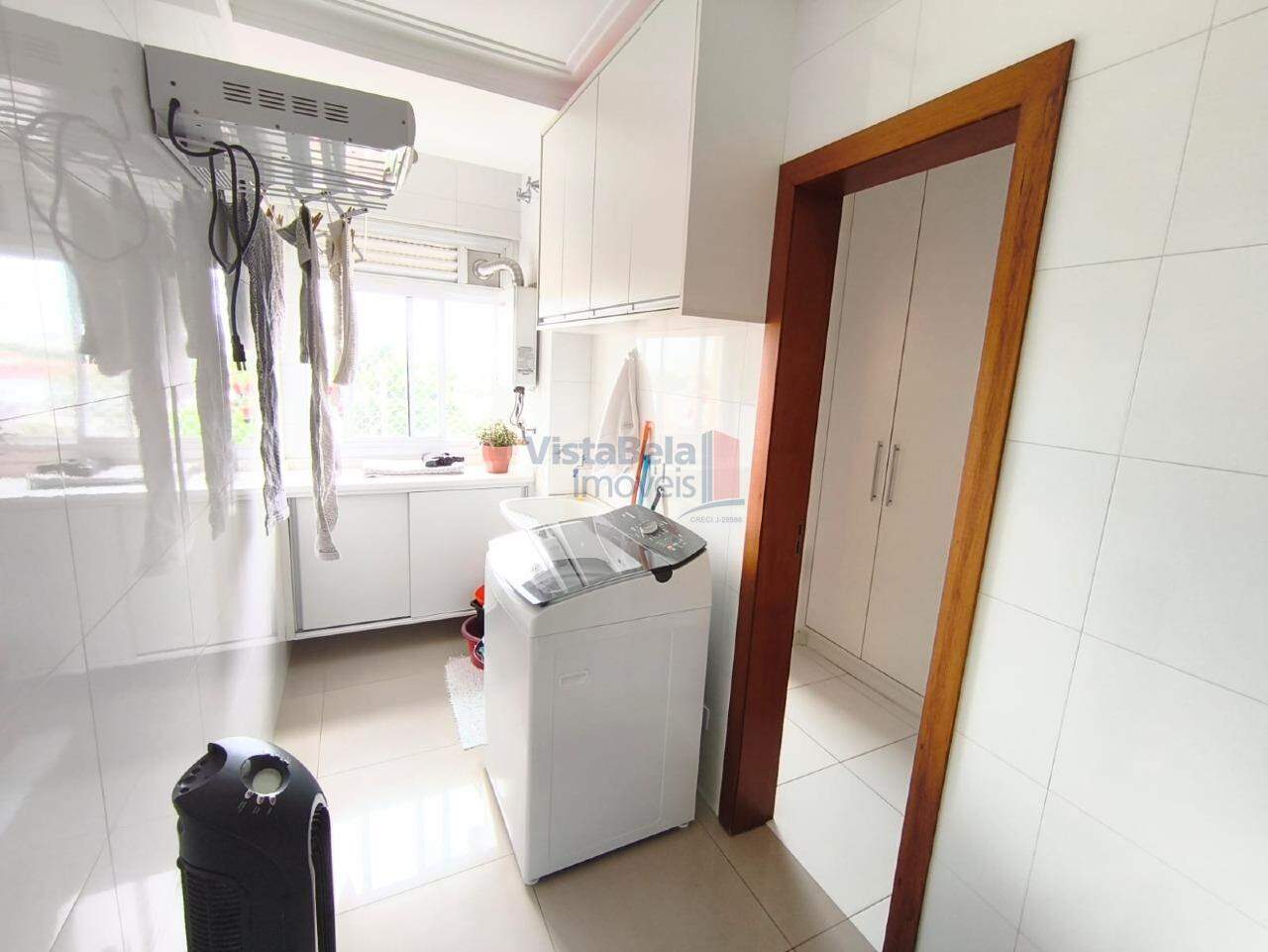 Apartamento à venda no Centro: Área de Serviço