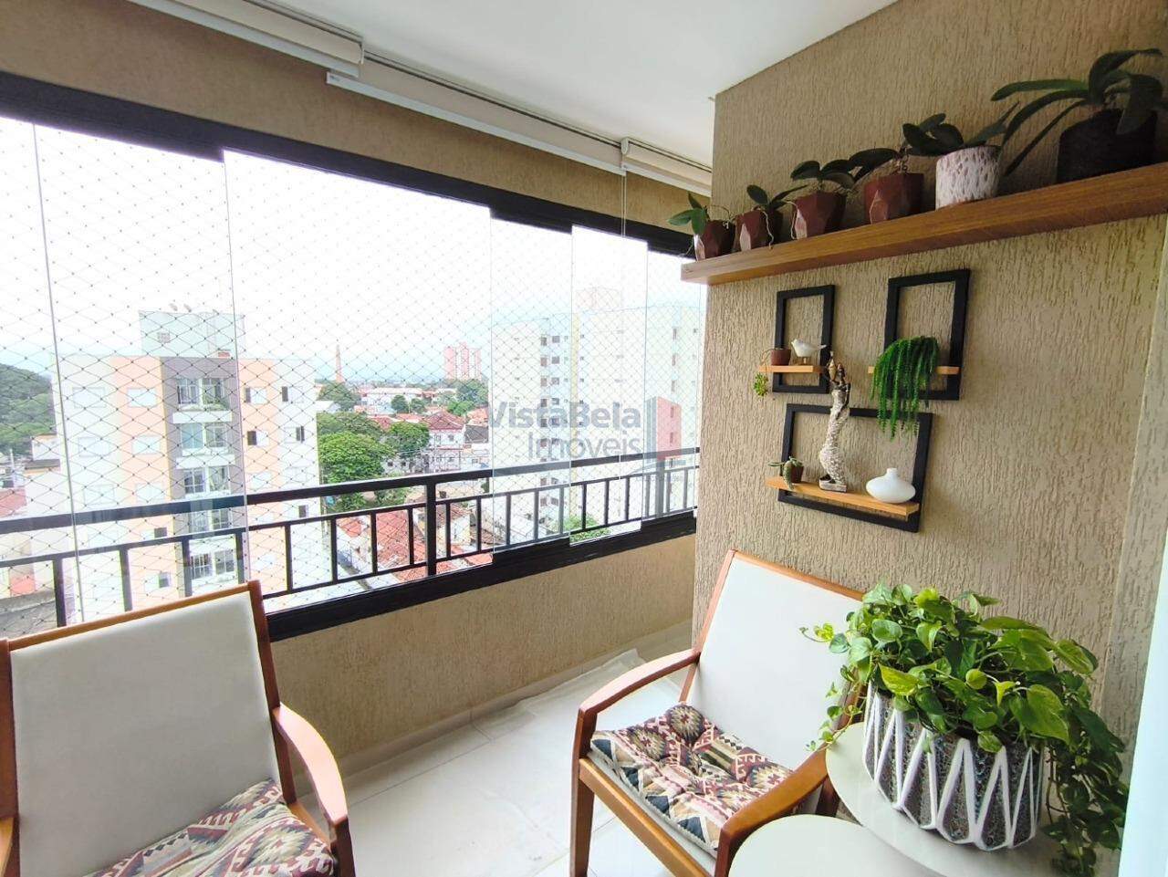 Apartamento à venda no Centro: Varanda Gourmet com acesso á Suíte