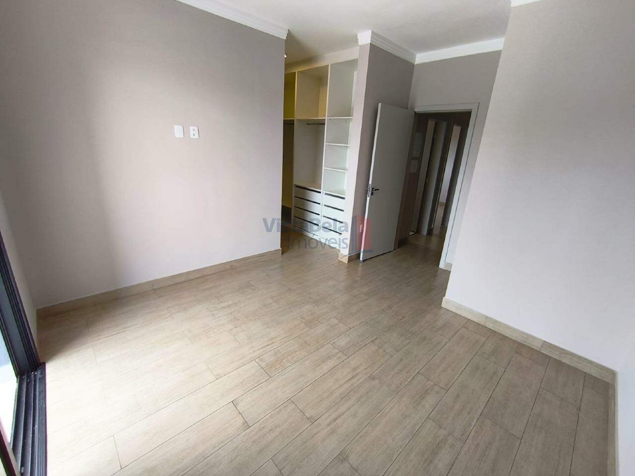 Casa em Condomínio à venda no Morada dos Nobres: Suíte Máster