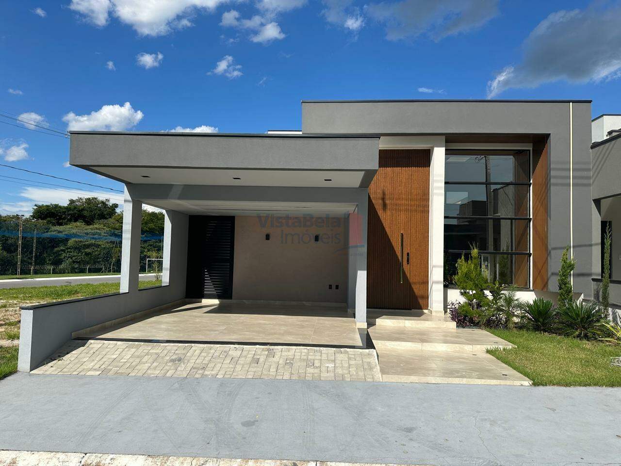 Casa em Condomínio à venda no Loteamento Residencial Colinas do Sol: 