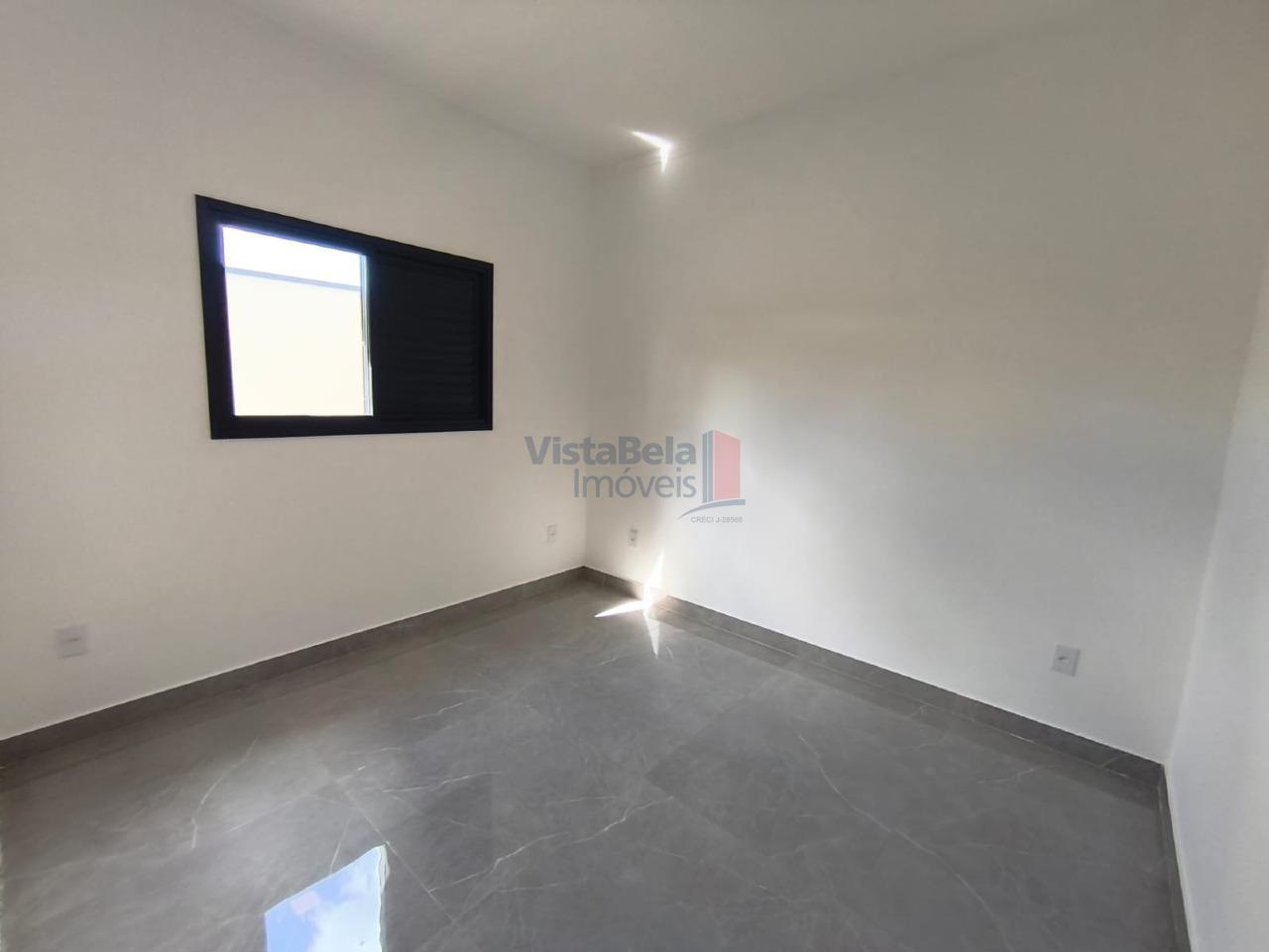 Casa em Condomínio à venda no Loteamento Residencial Colinas do Sol: 2° Dormitório