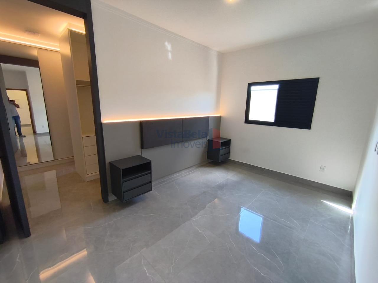 Casa em Condomínio à venda no Loteamento Residencial Colinas do Sol: Suíte