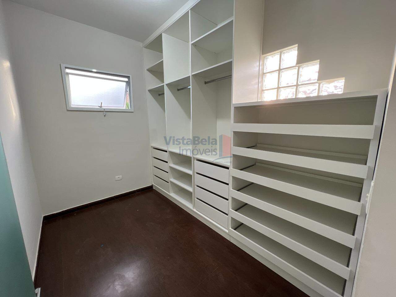 Casa em Condomínio à venda no Nossa Senhora do Perpetuo Socorro: Closet