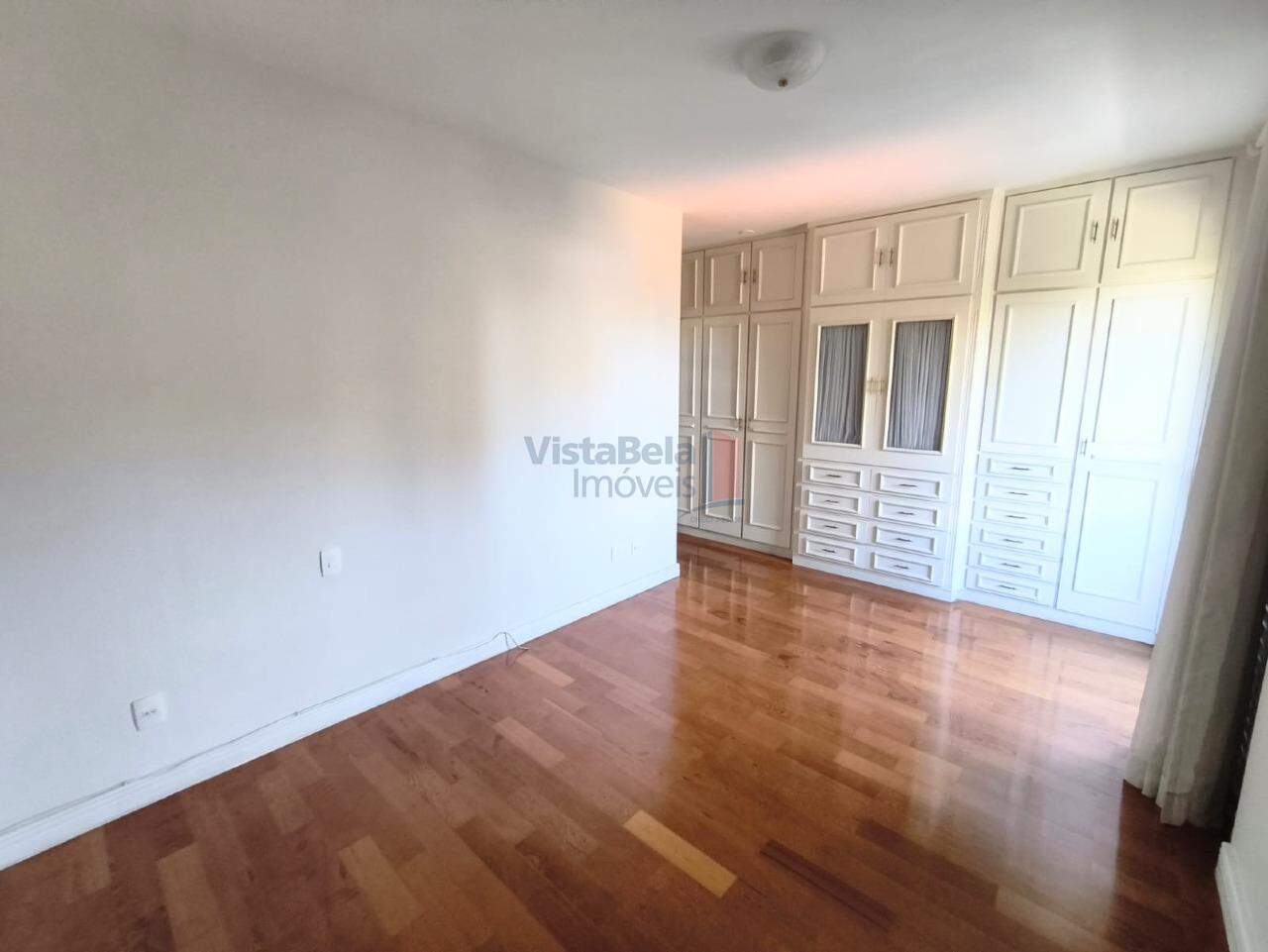 Apartamento para aluguel no Jardim das Nações: Suíte 1 com Sacada