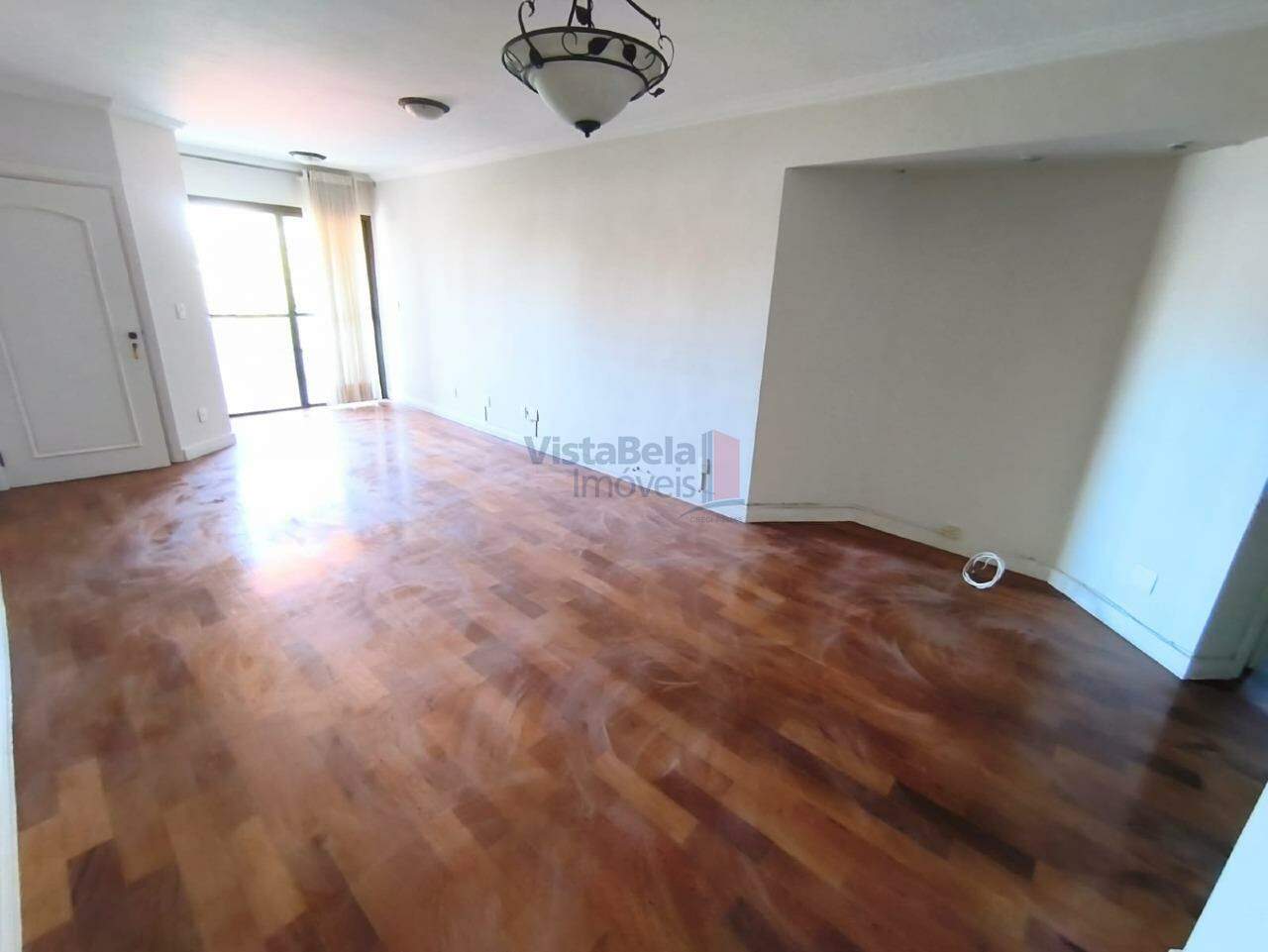 Apartamento para aluguel no Jardim das Nações: Ampla Sala de Estar