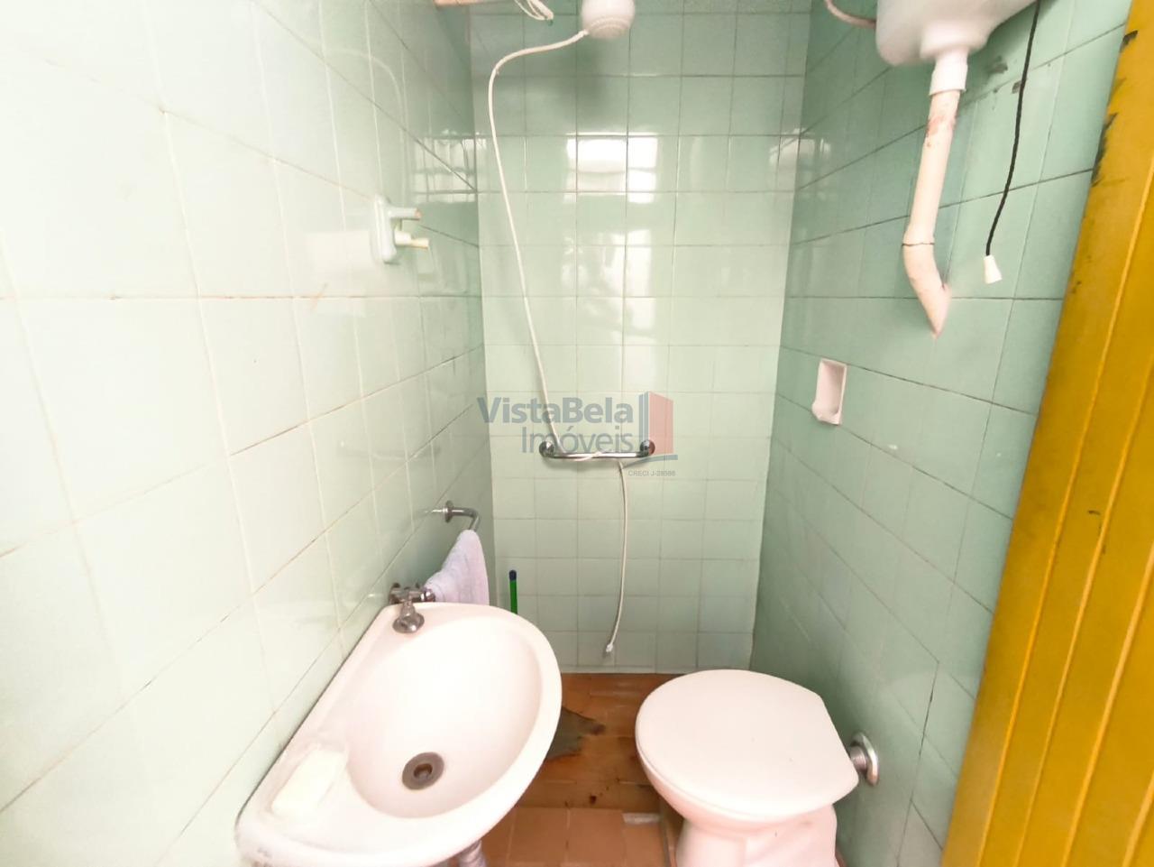Casa à venda no Centro: Lavabo