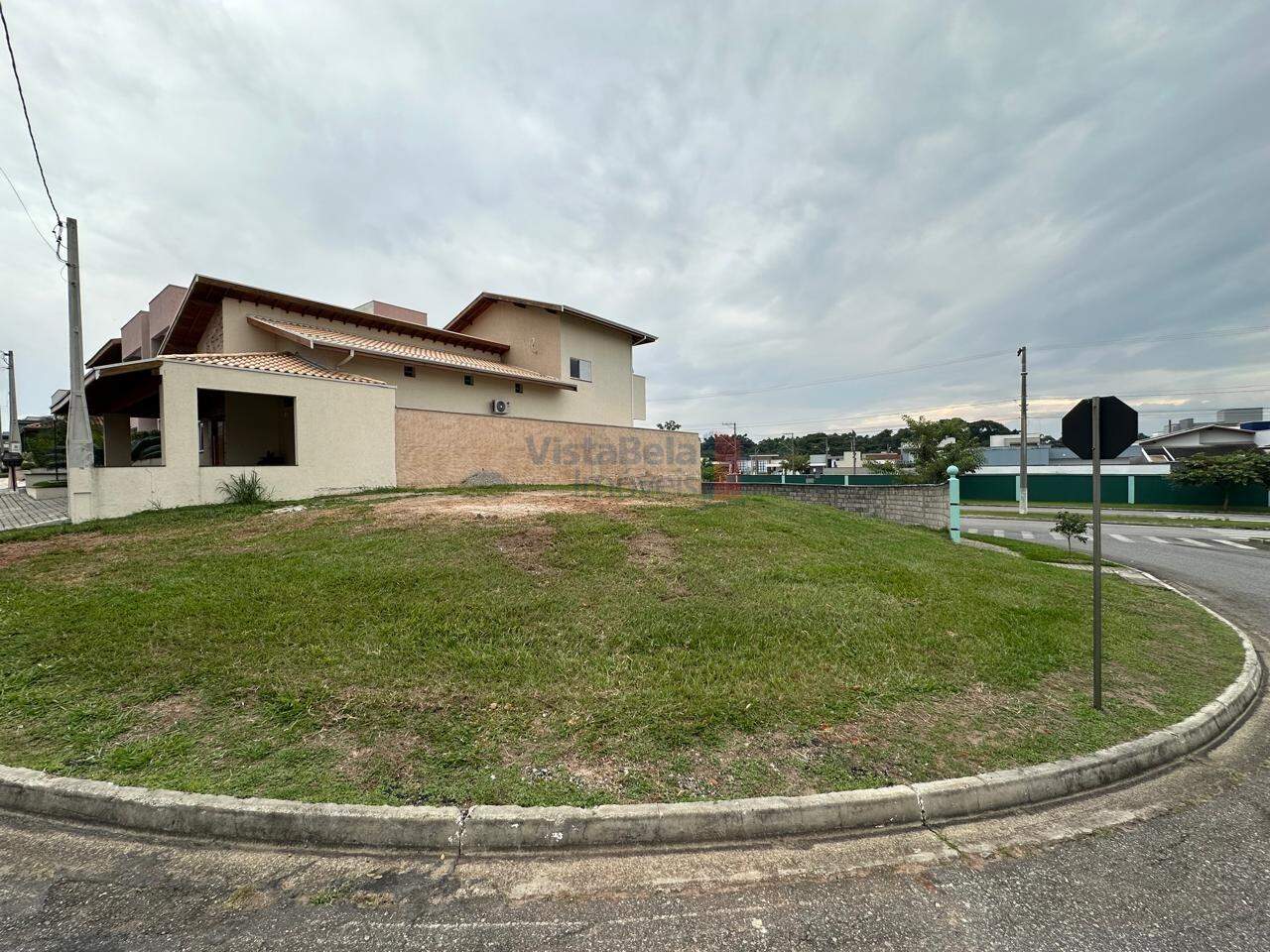 Lote em condomínio à venda no Loteamento Residencial Parque das Araucárias: 