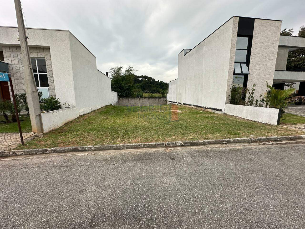 Lote em condomínio à venda no Loteamento Residencial Parque das Araucárias: 