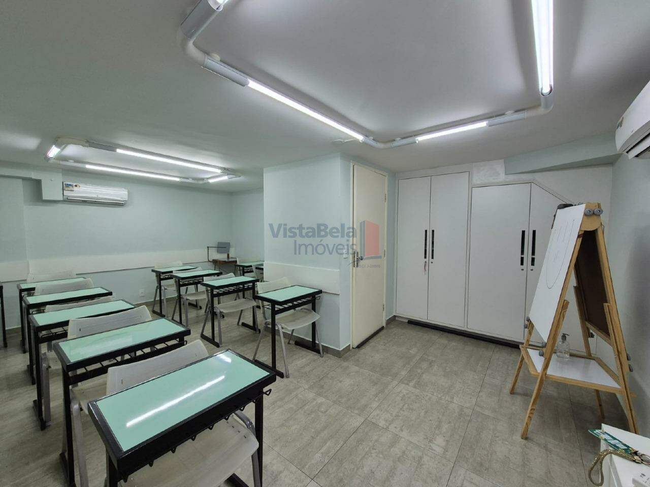 Sala para aluguel no Centro: 