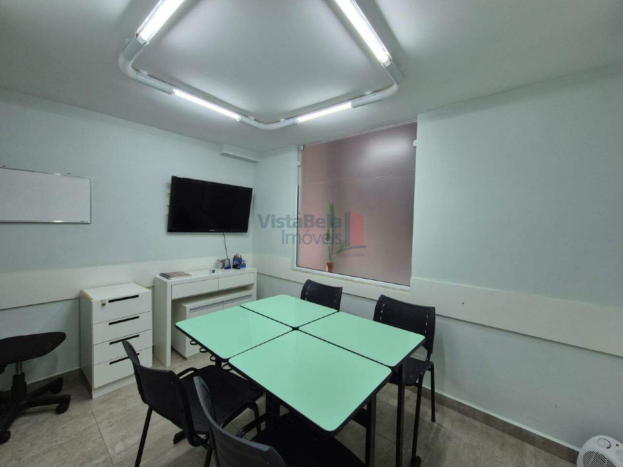 Sala para aluguel no Centro: 