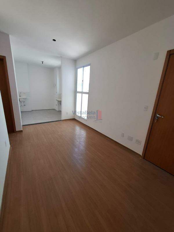 Apartamento à venda no Granjas Santa Terezinha: 