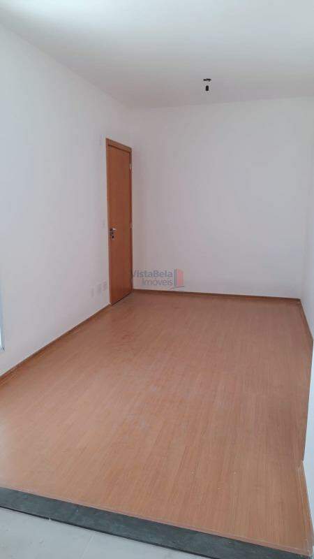Apartamento à venda no Granjas Santa Terezinha: 