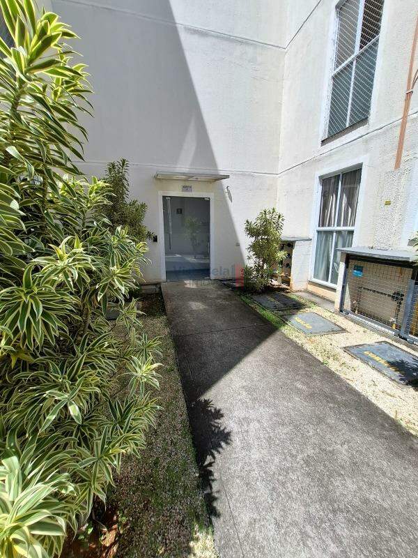 Apartamento à venda no Granjas Santa Terezinha: 