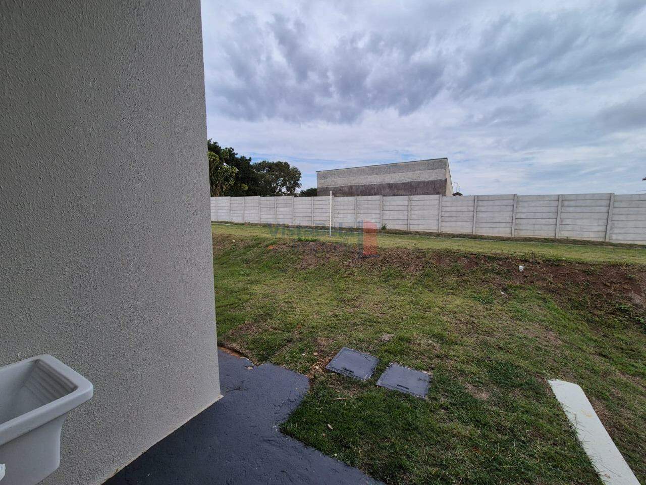 Casa em Condomínio para aluguel no Distrito Industrial do Una II: 