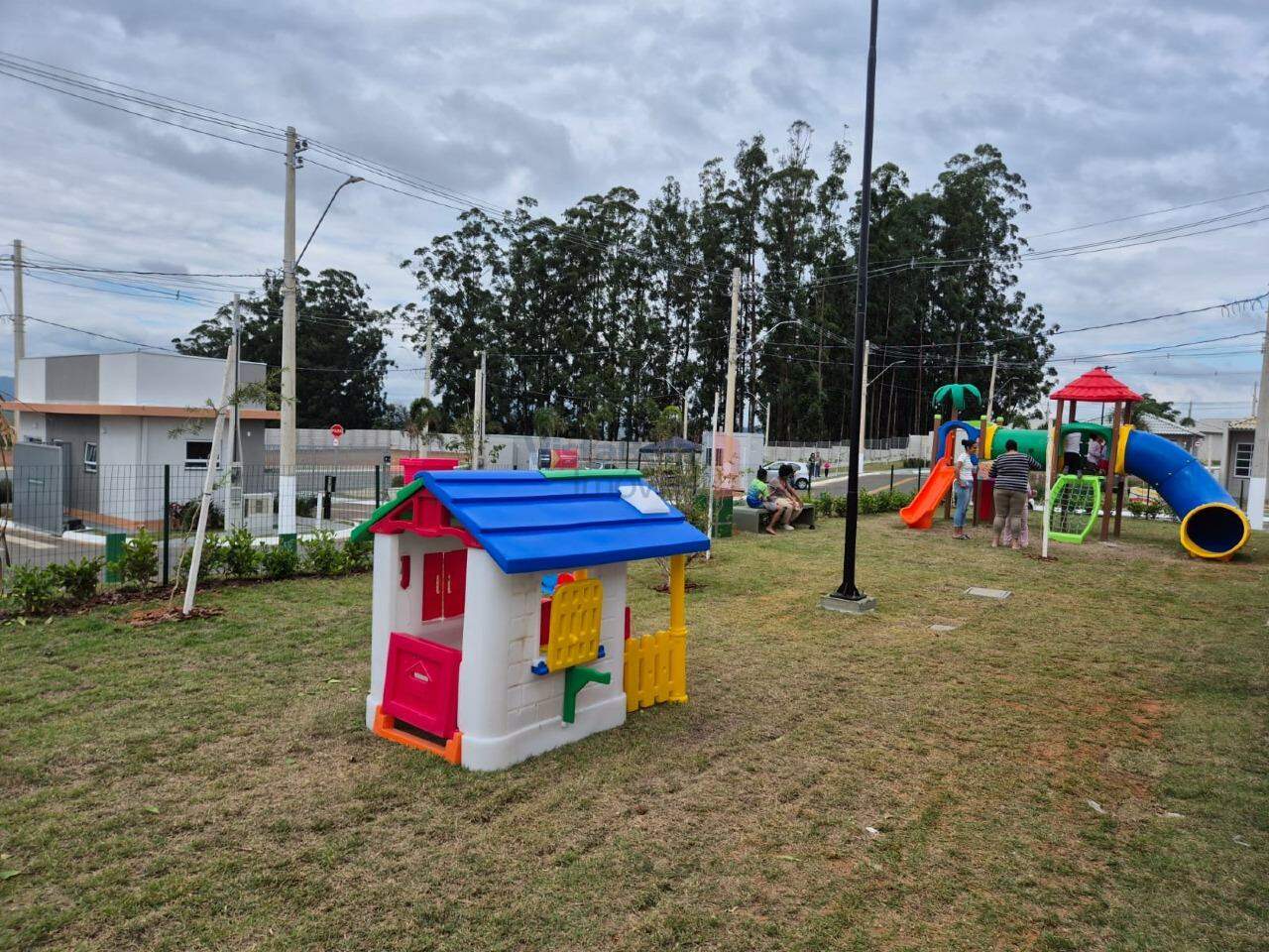 Casa em Condomínio para aluguel no Distrito Industrial do Una II: 