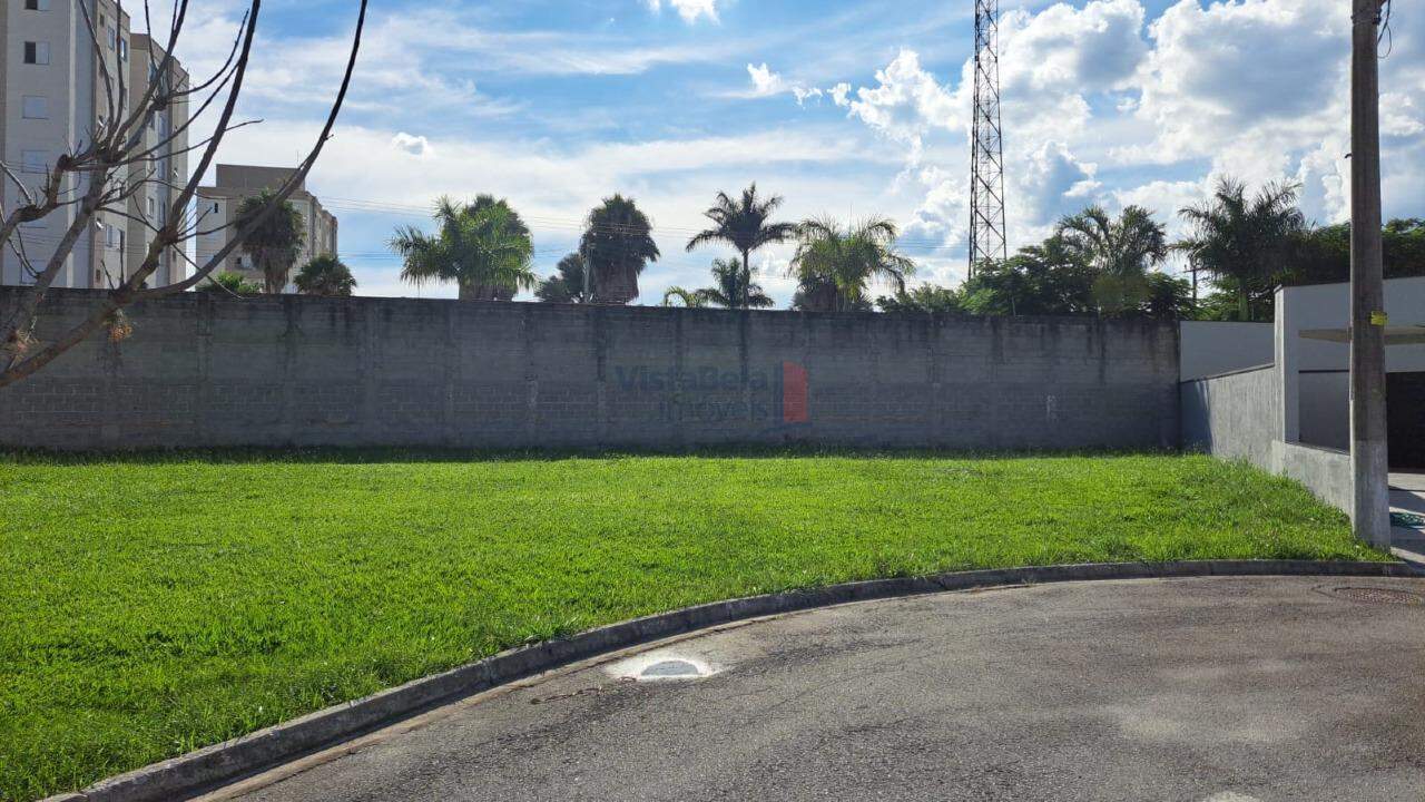 Lote em condomínio à venda no Loteamento Residencial Parque das Araucárias: