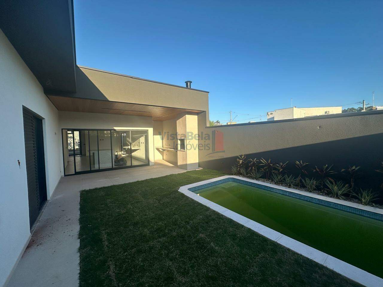 Casa em Condomínio à venda no AreÃO: 