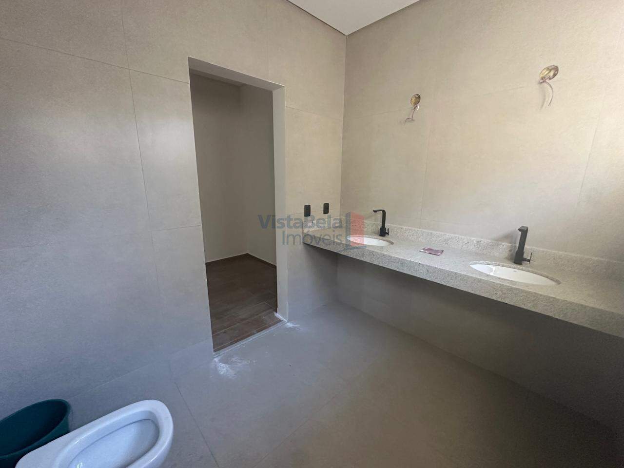 Casa em Condomínio à venda no AreÃO: 