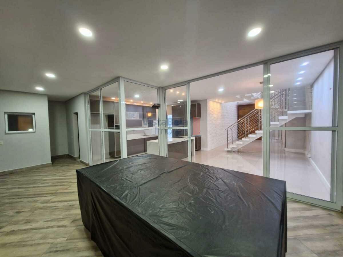 Casa em Condomínio para aluguel no Guedes: