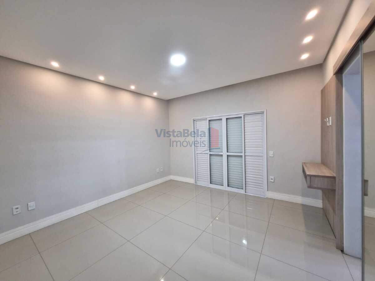 Casa em Condomínio para aluguel no Guedes: