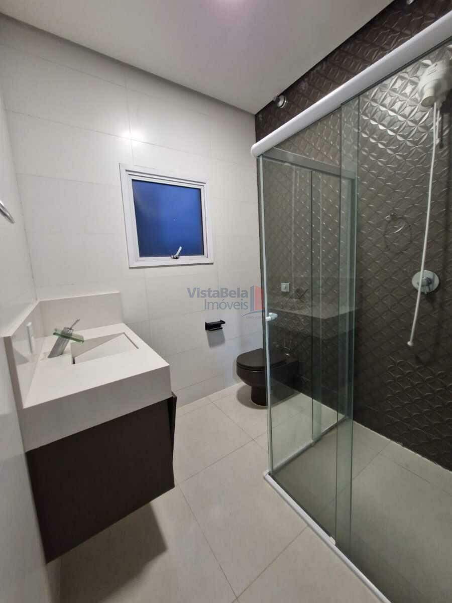 Casa em Condomínio para aluguel no Guedes: