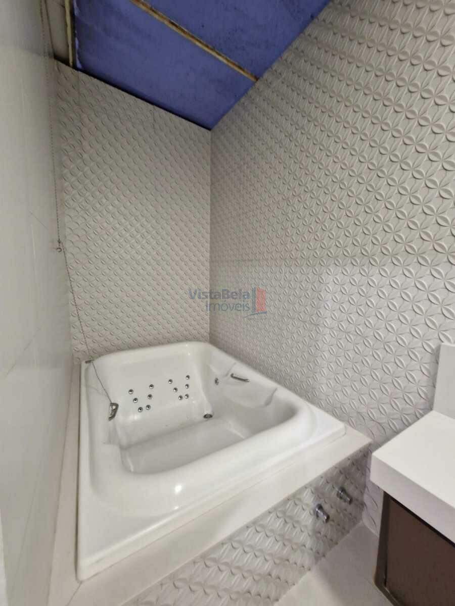 Casa em Condomínio para aluguel no Guedes: