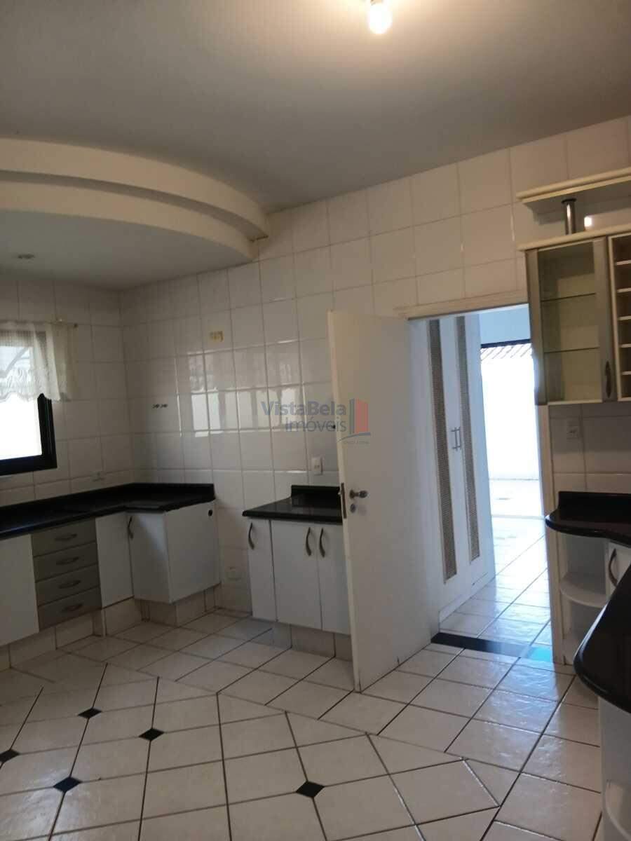 Casa em Condomínio para aluguel no Condomínio do Taubaté Village: