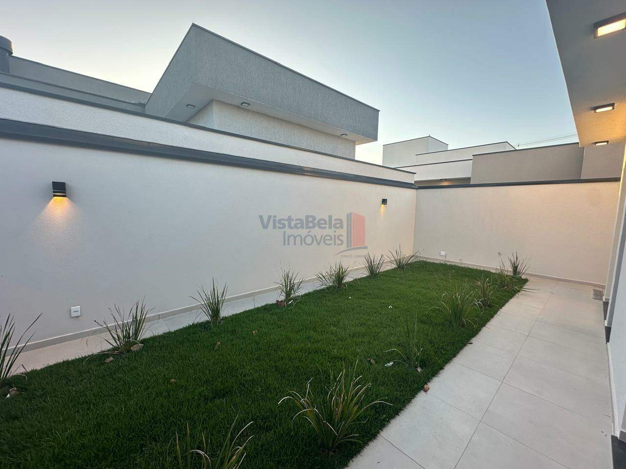 Casa em Condomínio à venda no Guedes: