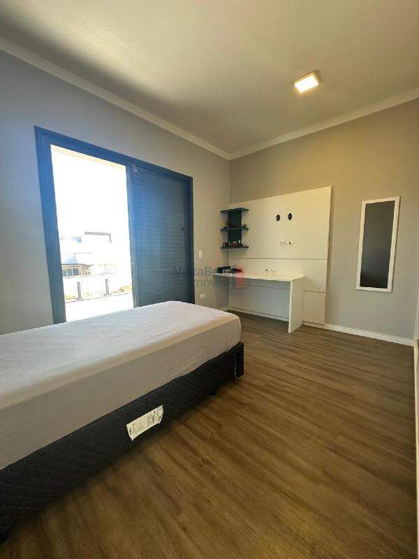 Casa em Condomínio para aluguel no Piracangaguá: