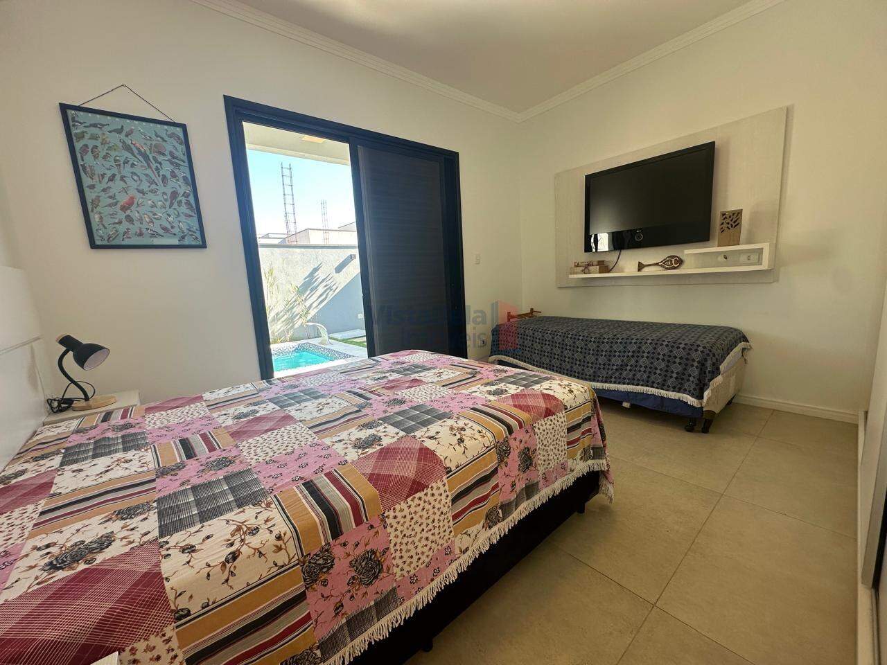 Casa em Condomínio para aluguel no Piracangaguá:
