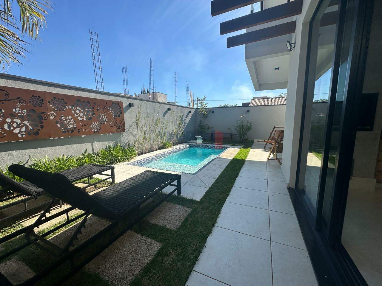 Casa em Condomínio para aluguel no Piracangaguá: