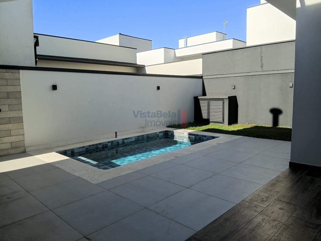 Casa à venda no Piracangaguá: