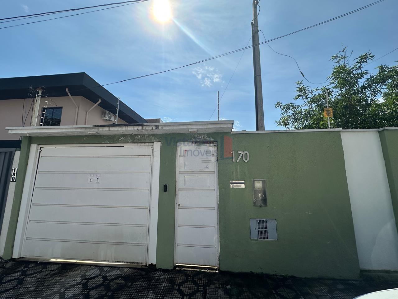 Casa à venda no Centro: