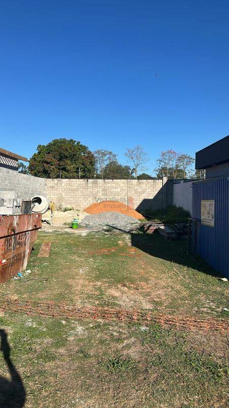 Lote em condomínio à venda no Guedes: 