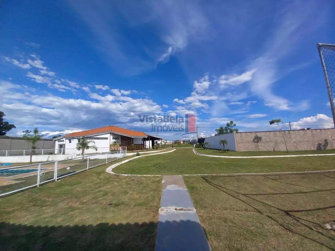 Lote em condomínio à venda no Guedes: